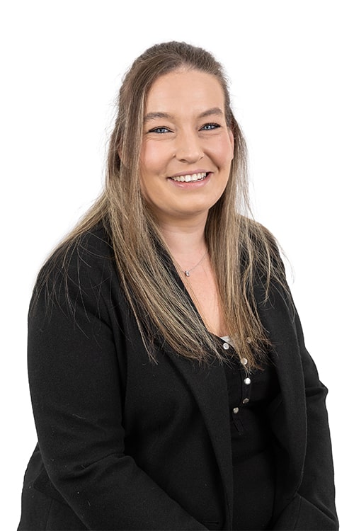 Shelley-Ingram-min Shelley Ingram